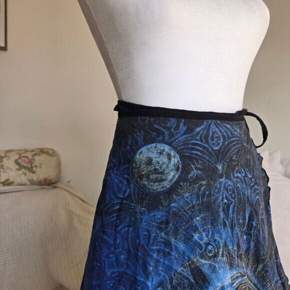 Vintage Crystal Tara Alex Gray Fairy Goth Black Midi Wrap Skirt Blue Moon Print - Picture 3 of 6
